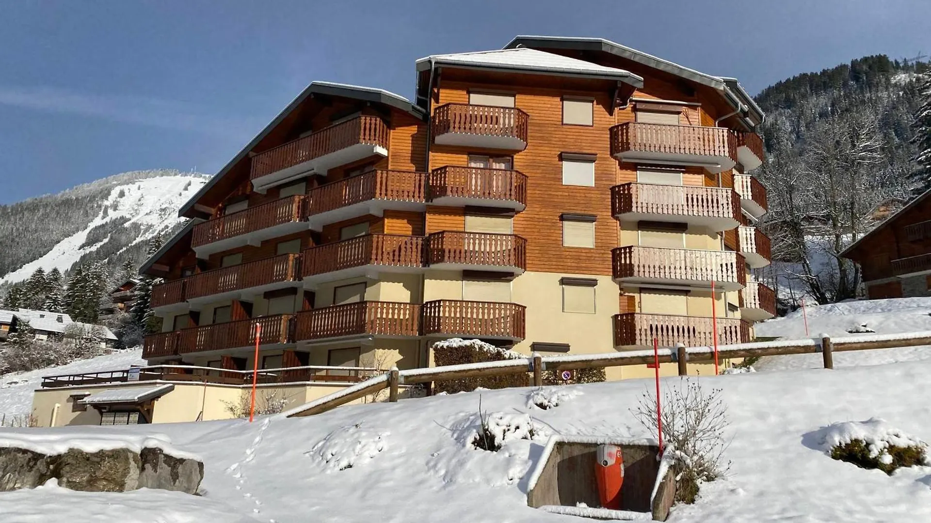 Studio Charmant A Chatel Avec Multi Pass Offert, A Quelques Minutes Du Centre-Ville ! - Fr-1-693-23
